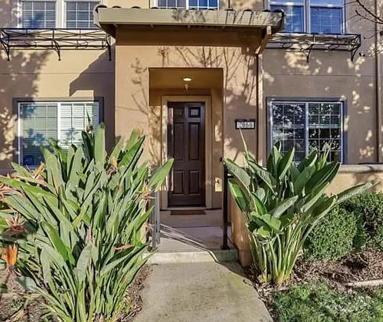 2066 Almaden Rd photo 1