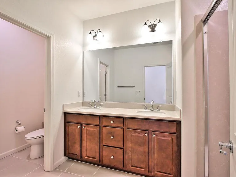 2703 Ferrara Cir — Photo 13