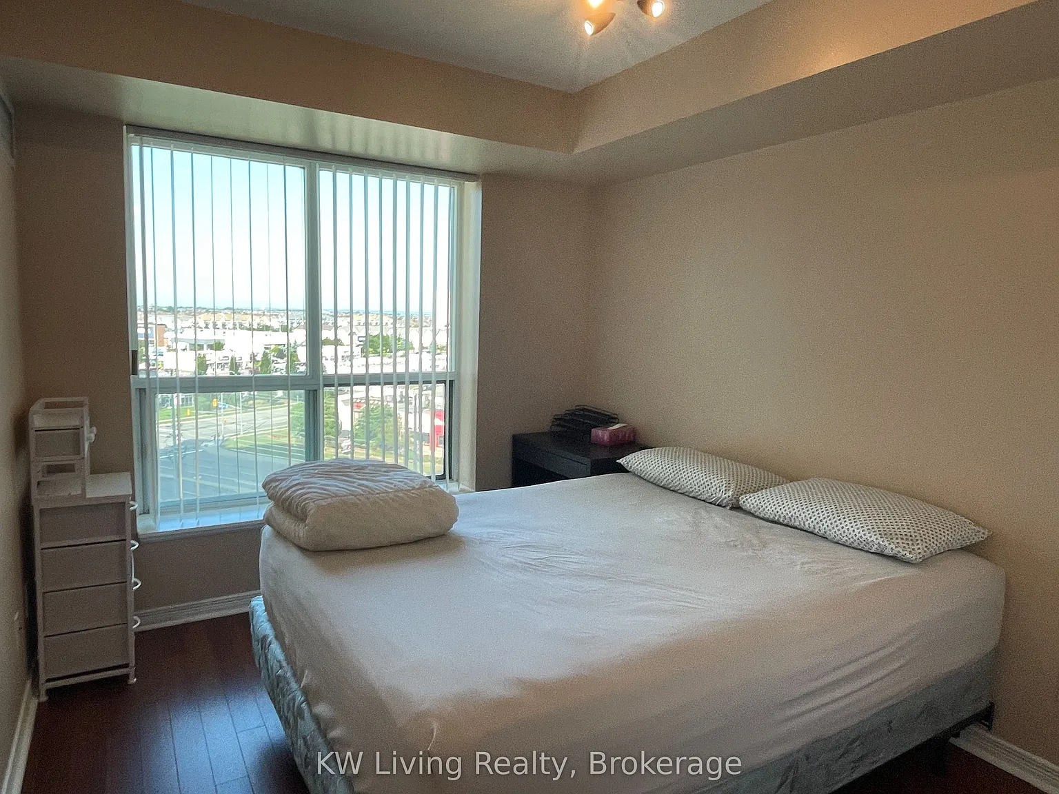 Papillon Place II — Photo 3