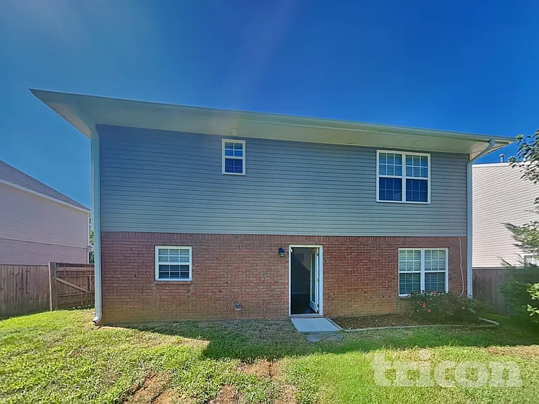 7392 Hoffner Dr — Photo 16