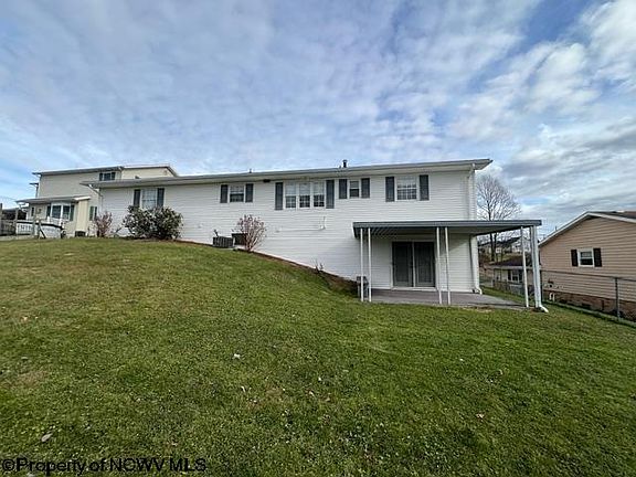 2nd image of 106 Linda Ln