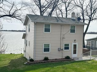 N10532 Howard Ave, Fox Lake, WI 53933