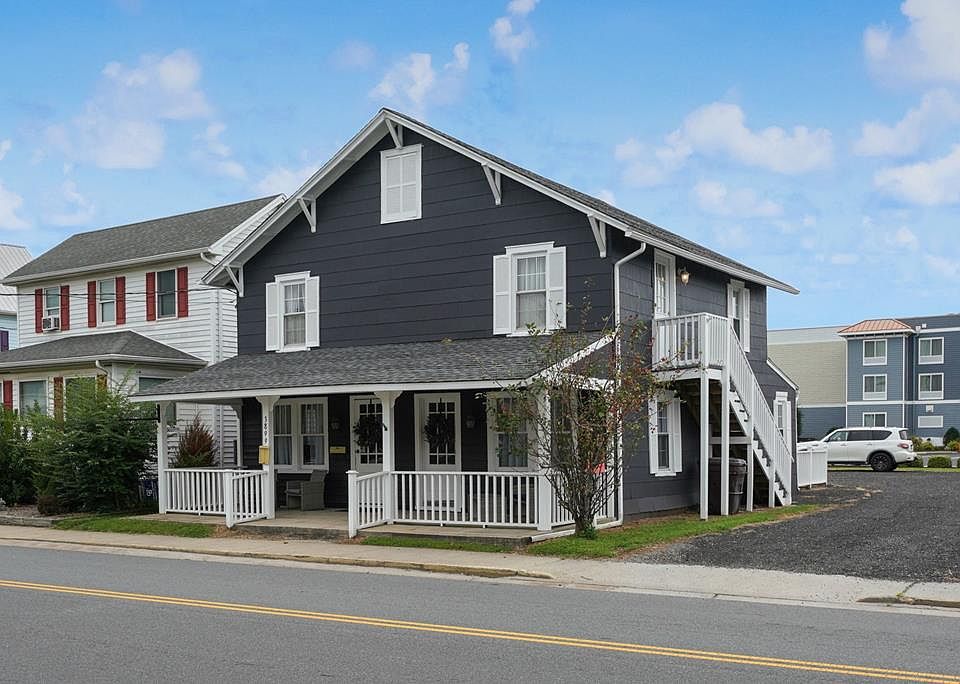 3899 Main St, Chincoteague, VA 23336 Zillow