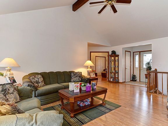5th image of 1009 W Longfellow Dr