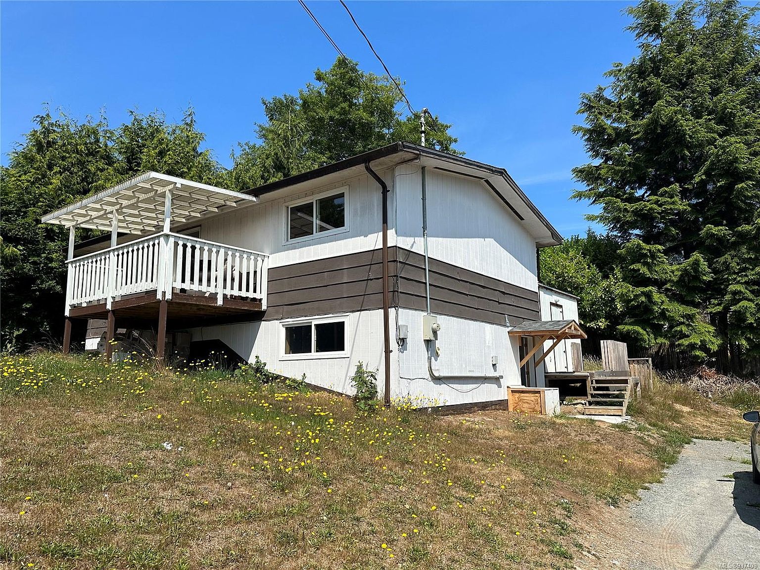 71 Cedar St, Alert Bay, BC V0N 1A0 MLS 937409 Zillow
