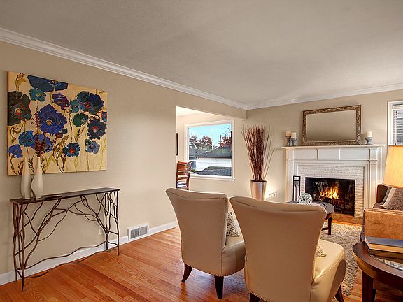 3rd image of 8314 Mary Ave NW