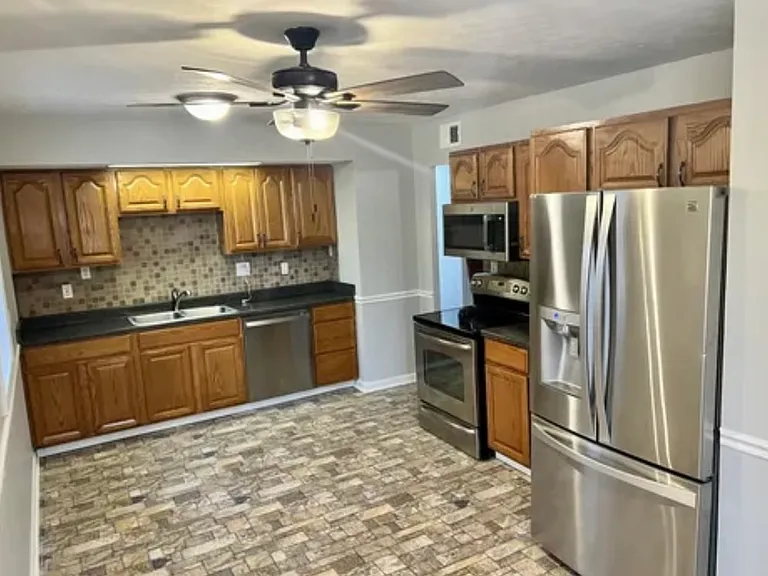 7608 Pintail Dr — Photo 3