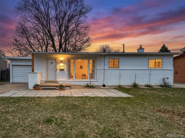 31030 Cousino Dr, Warren, MI 48092