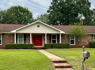517 Collingswood Dr, Dothan, AL 36301