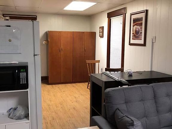 4th image of 712 W Main St APT A