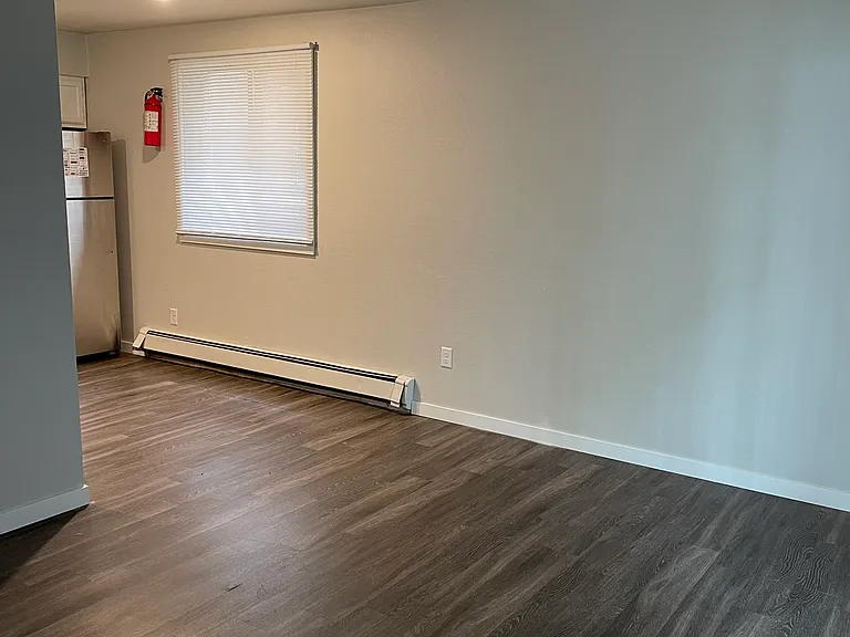 436 S Van Buren St #5S — Photo 6