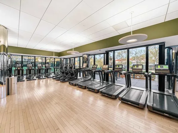 420 East 61st Street image 23 of 27