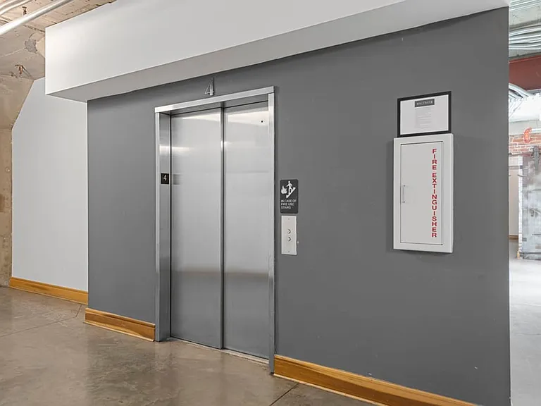 GW Apartments — Photo 16