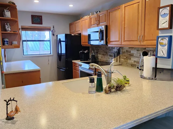 5155 N Highway A1a #211, Hutchinson Island, FL 34949