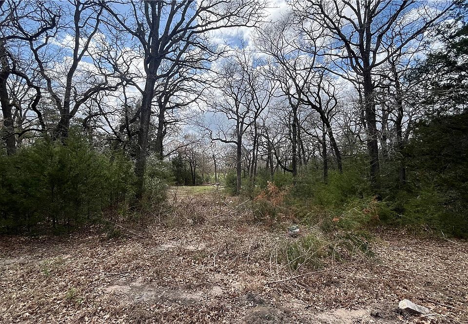 1st image of 11566 Woodglen Cir