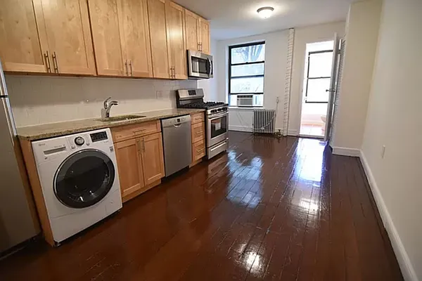 Rented by CNC-Assets | media 18