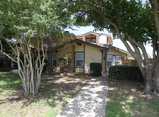637 Hunters Glen St, Lewisville, TX 75067