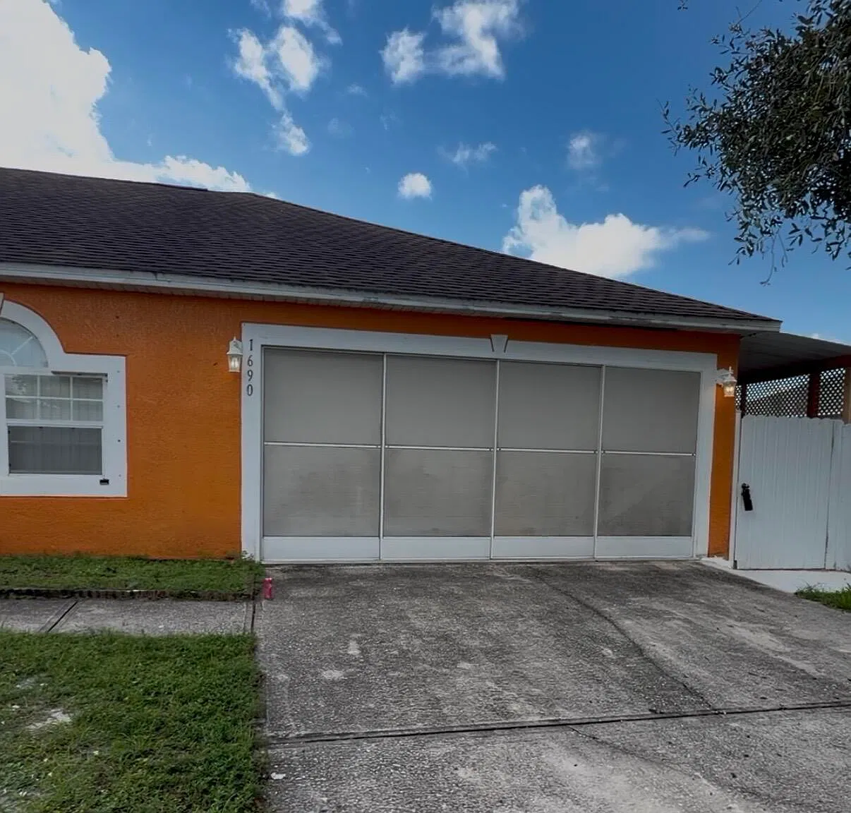 3 bed, 2.0 bath, 2047 sqft, $2,500 — Photo 3