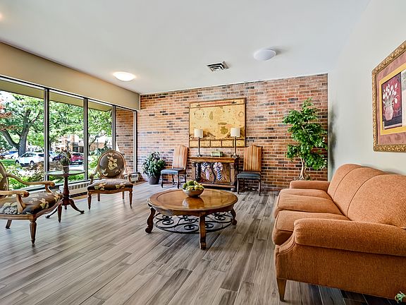 2nd image of 201 Lake Hinsdale Dr APT 111