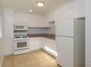 11693 Chandler Blvd, Valley Village, CA 91601