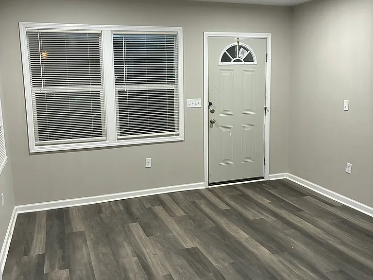 2120 Brewton St #306 — Photo 4