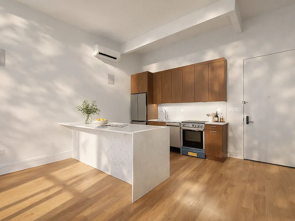 1st image of 179 N 7th St #1J