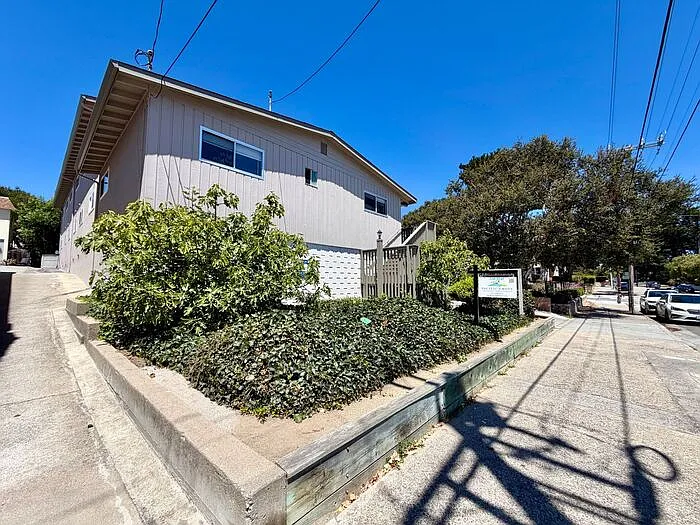 2 bed, 1.5 bath, 1100 sqft, $3,150 — Photo 3
