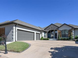 5914 Chestnut Ct, Edmond, OK 73025