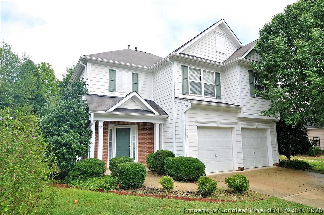 3 bed, 2.5 bath, $2,095 — Photo 1