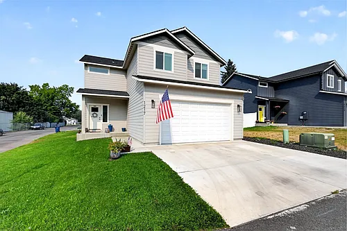 1217 N Walnut Ln Photo 1