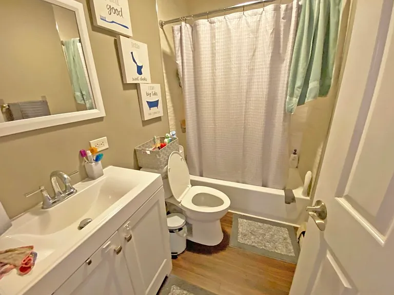 5633 Edge Lake Dr #1W — Photo 7