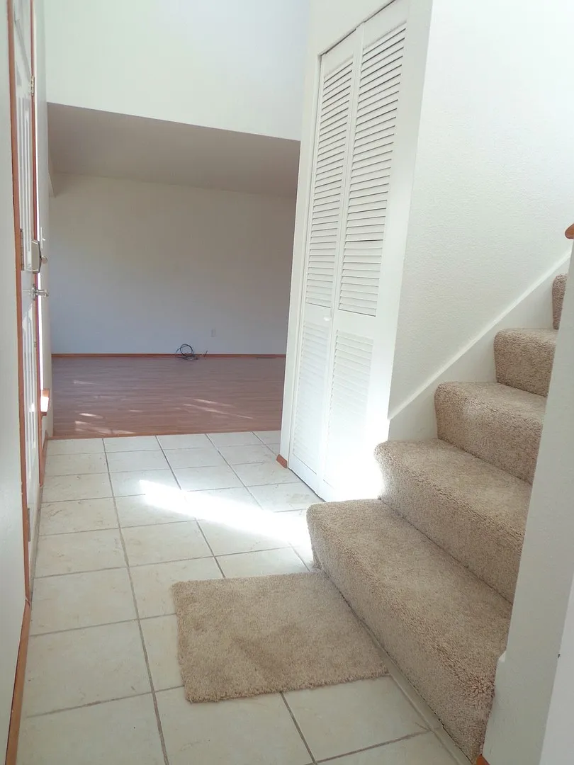 4 Bedroom Home in Central Kitsap w/ Fenced Yard — Photo 4