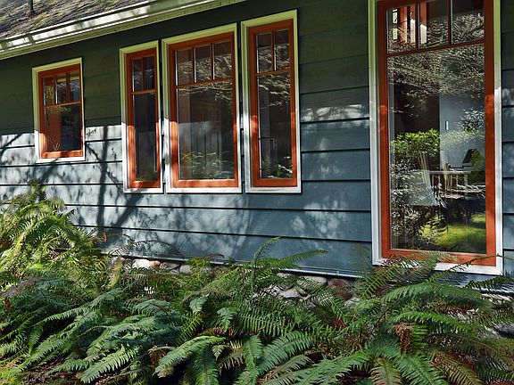 4th image of 3827 McKay Dr