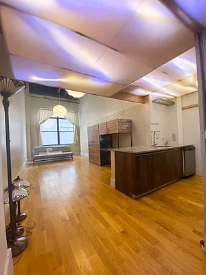 Rented by City Vista Inc | media 3