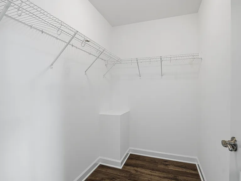 1053 Balsam Ln — Photo 20