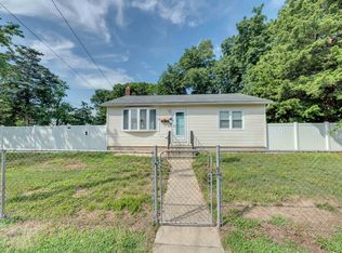 127 E Hudson Ave, Villas, NJ 08251