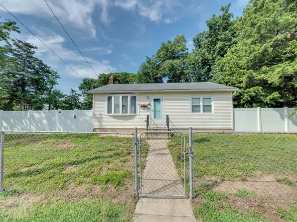 127 E Hudson Ave, Villas, NJ 08251