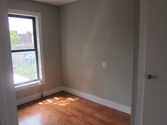 Rented by Kesser LLC | media 7