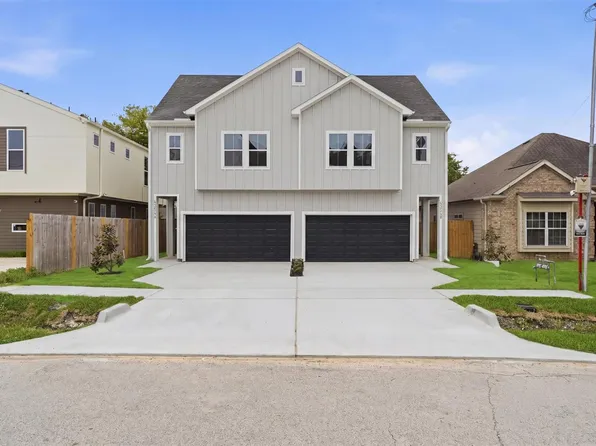 4354 Clover St #A, Houston, TX 77051