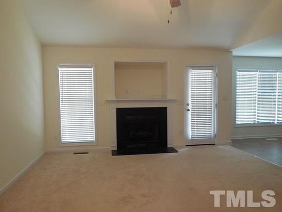 4th image of 491 Omaha Dr