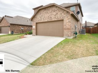 3036 Maple Creek Dr, Fort Worth, TX 76177