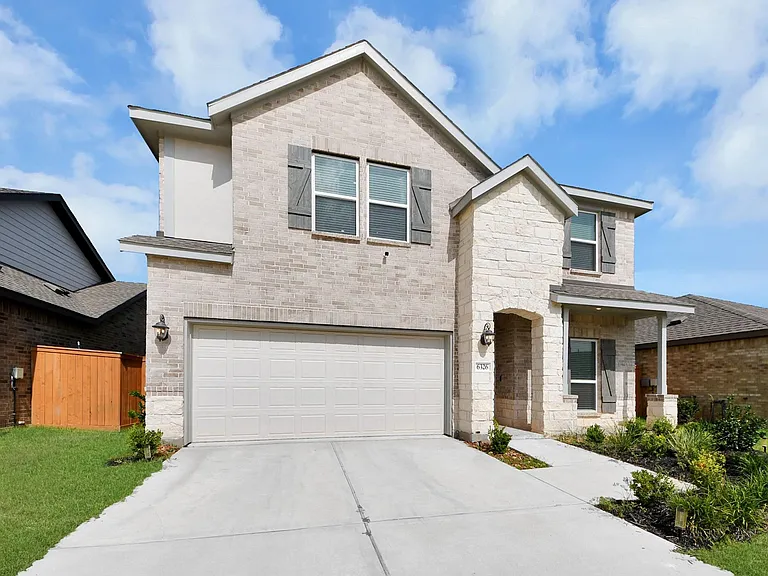 6325 Golden Seaton Dr — Photo 2