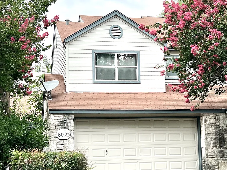6023 Glen Heather — Photo 3