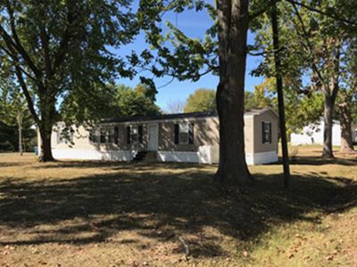107 E Center St, Wayne City, IL, 62895