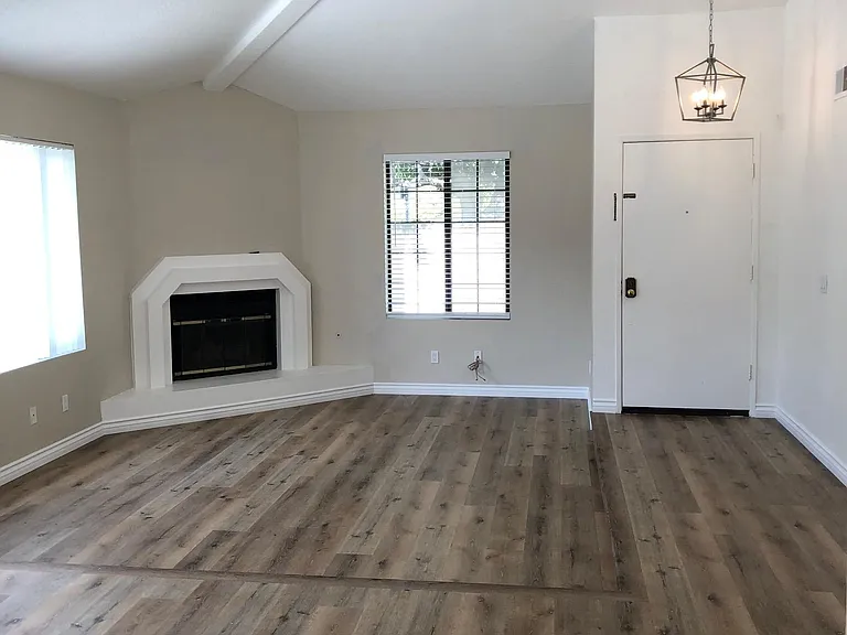 441 Sobre Colinas Pl — Photo 3