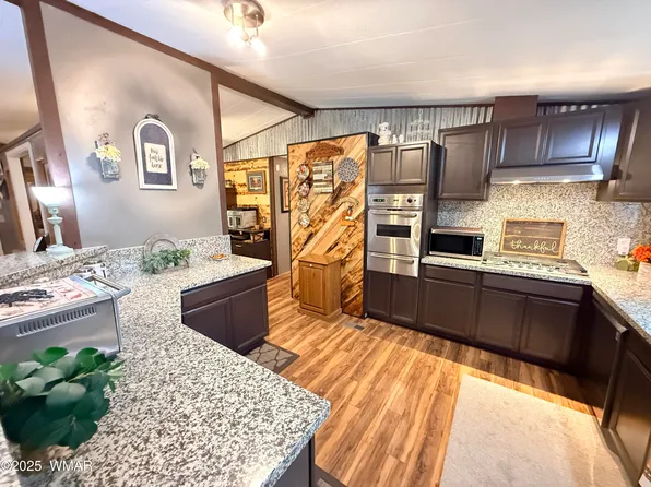 360 S White Mountain Dr, Saint Johns, AZ 85936