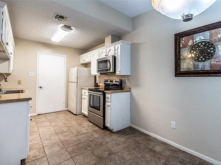 7218 Elwood Ct #C3 — Photo 9