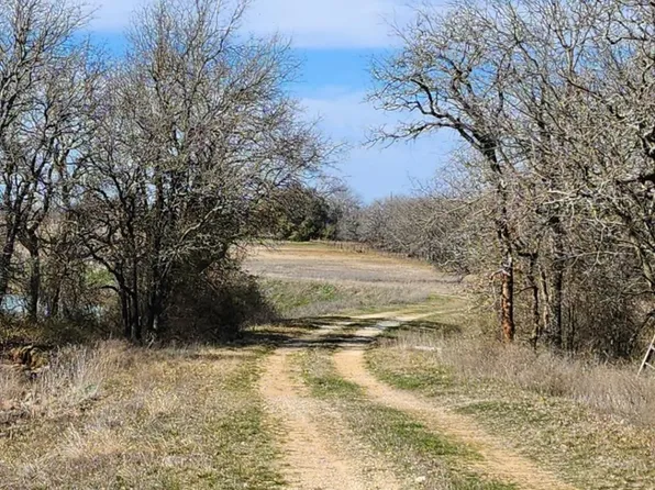 14380 W Farm Rd #8, Stephenville, TX 76401