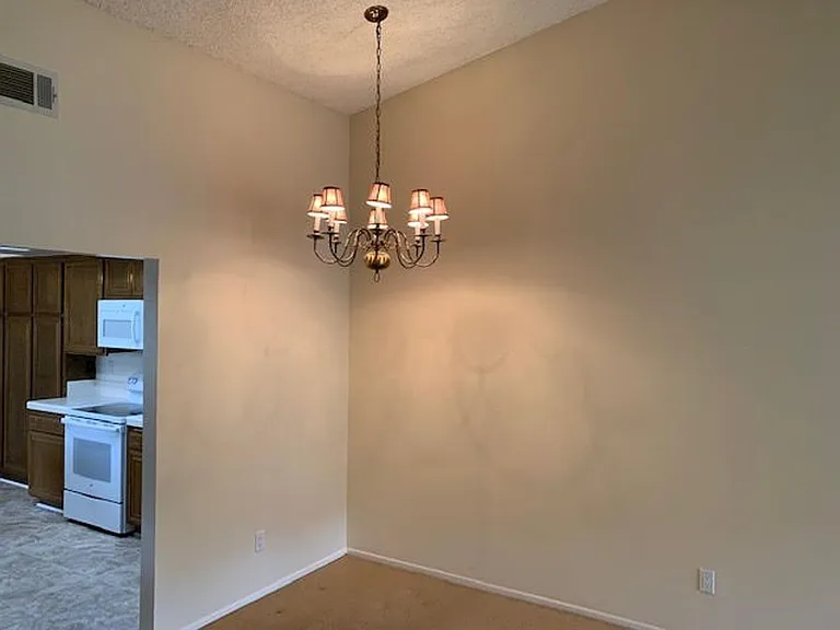 37128 Village 37 — Photo 4