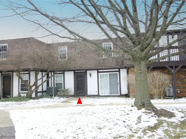 1920 King James Pkwy APT 14, Westlake, OH 44145